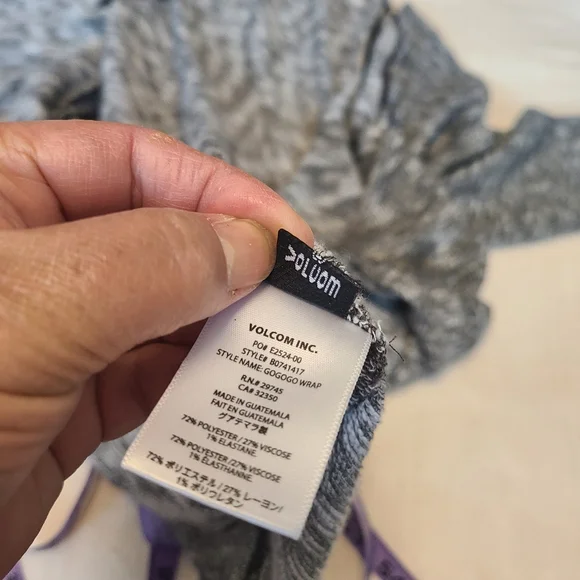 Volcom Cardigan - Picture 11 of 11